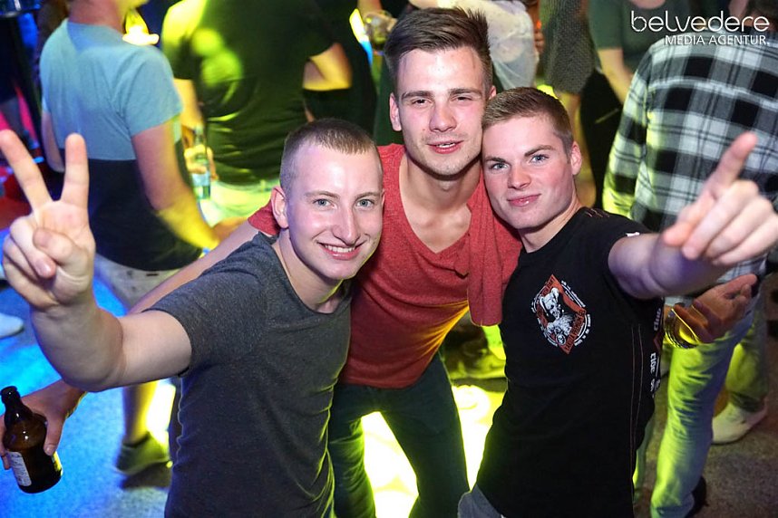 Party im Jugendclubhaus in Nordhausen - der Samstag