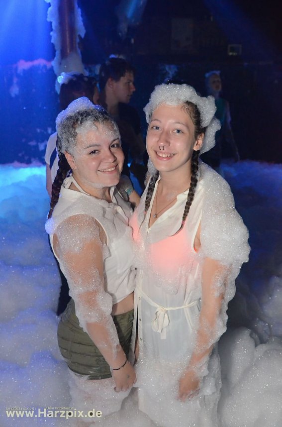 Schaumparty in der Webe