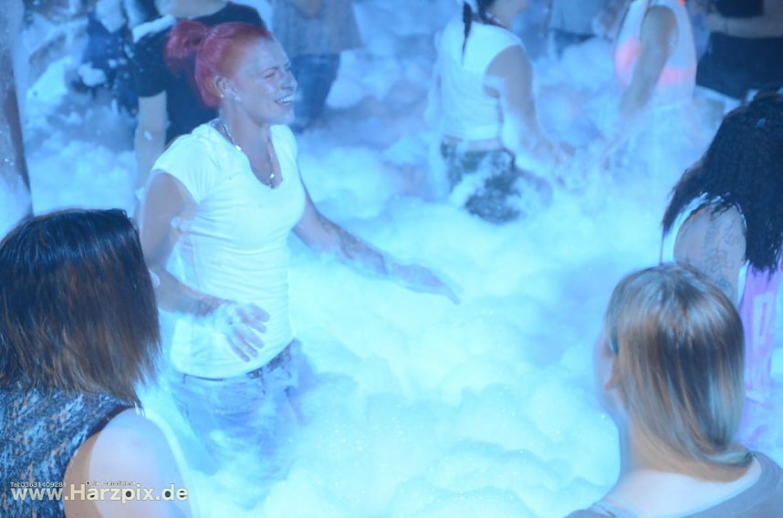 Schaumparty in der Webe