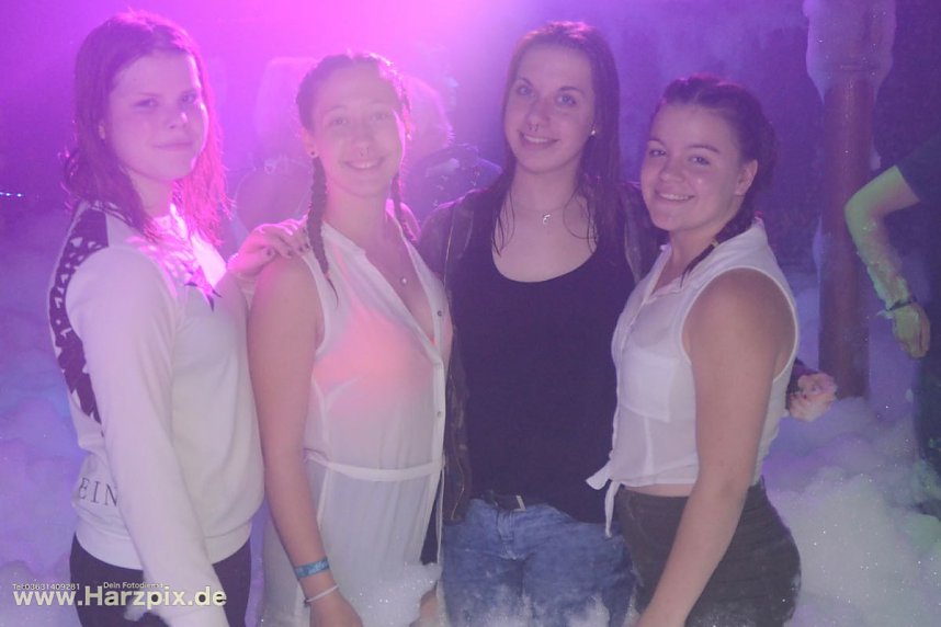 Schaumparty in der Webe