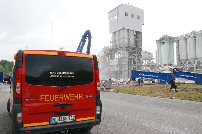 Adieu Gipswerk - der R&uuml;ckbau des fr&uuml;heren Wildgruber-Gipswerkes in Niedersachswerfen l&auml;uft auf Hochtouren