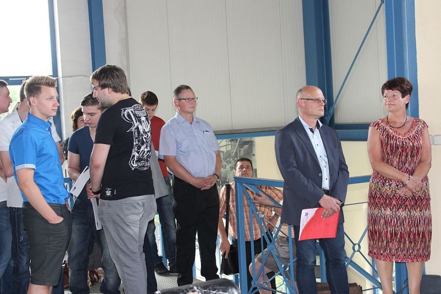 Bergbautechnologen beenden Ausbildung