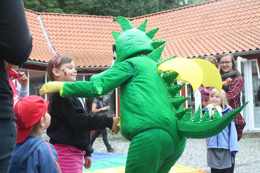 Tabaluga zu Besuch im Jugendg&auml;stehaus Rothleimm&uuml;hle