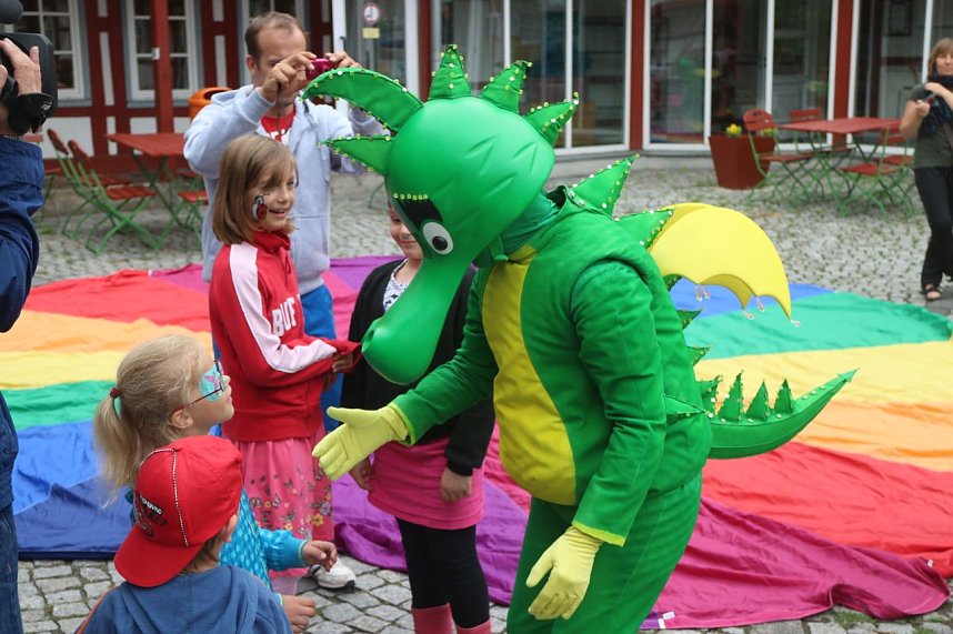Tabaluga zu Besuch im Jugendg&auml;stehaus Rothleimm&uuml;hle