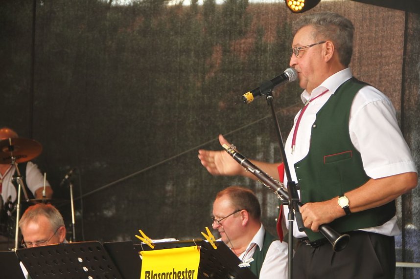 Die Altstadtoriginale um Hannechen Vogelstange er&ouml;ffneten heute Nachmittag das 22. Nordh&auml;user Altstadtfest