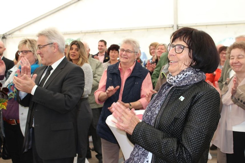 Mit Festakt schiefer Turm als gerettet gefeiert