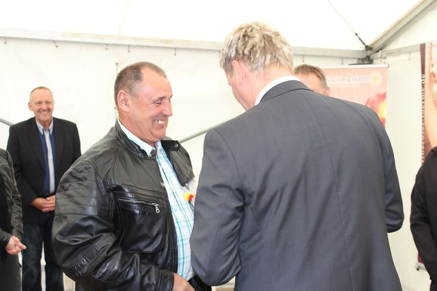 Mit Festakt schiefer Turm als gerettet gefeiert