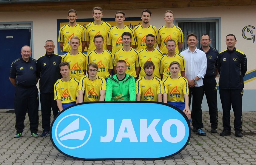 Top angezogen - neue Spiel- und Repr&auml;sentationskleidung