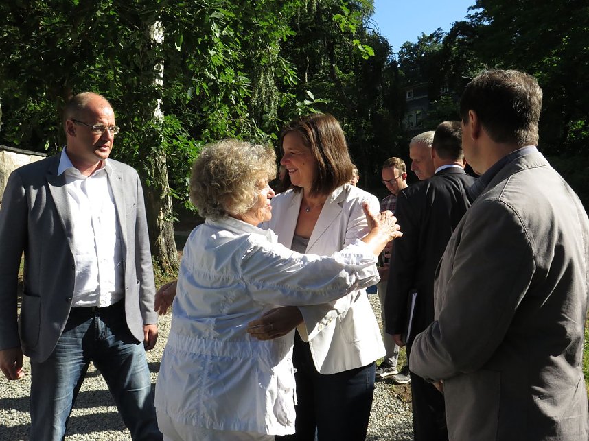 Gro&szlig;er Bahnhof im Park Hohenrode