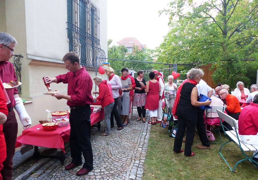 Ganz in Rot - Sommerfest im Kunsthaus