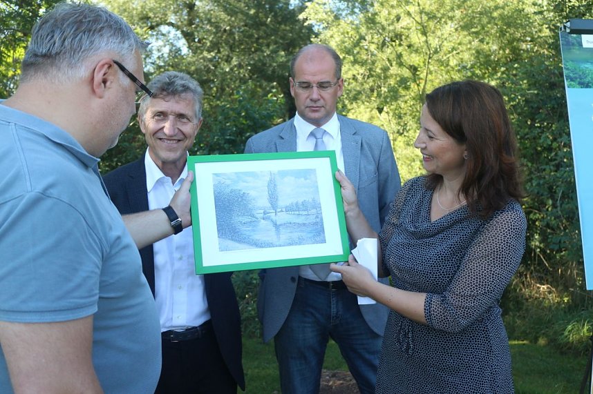 Besuch am Grundlosen Loch - der Naturpark S&uuml;dharz soll weiter ausgebaut werden