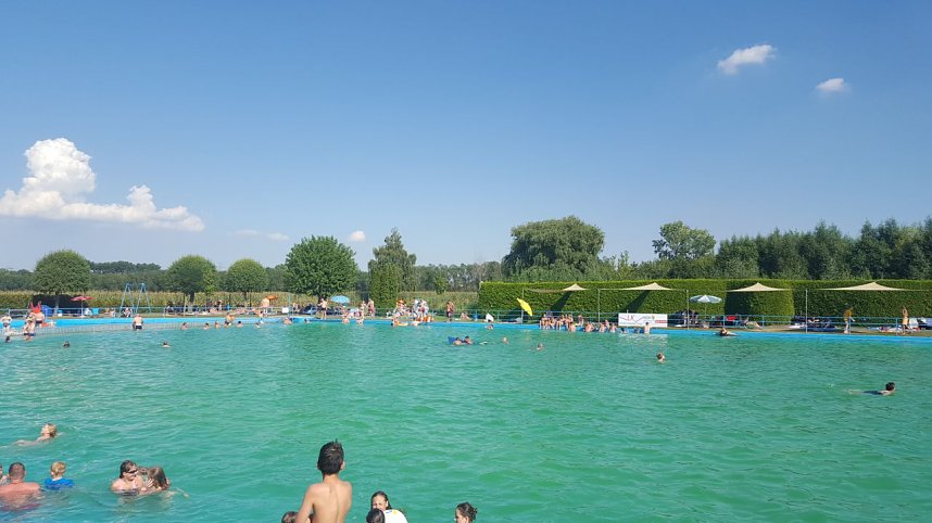Tolles Wochenende im Freibad H&uuml;nstein