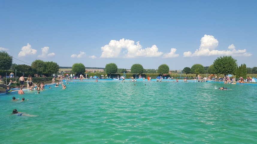 Tolles Wochenende im Freibad H&uuml;nstein