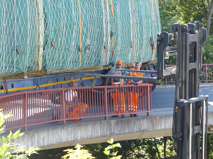 H&auml;ngengeblieben