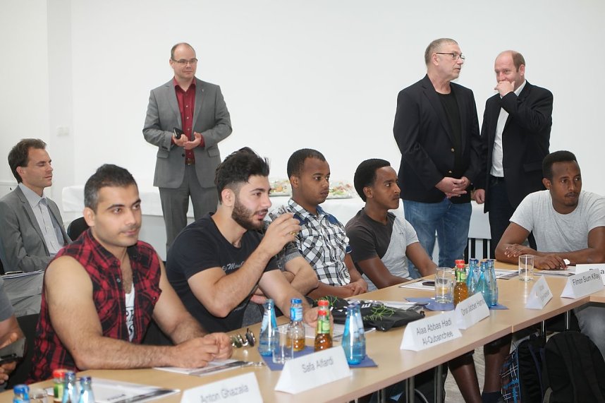 Azubis begr&uuml;&szlig;t