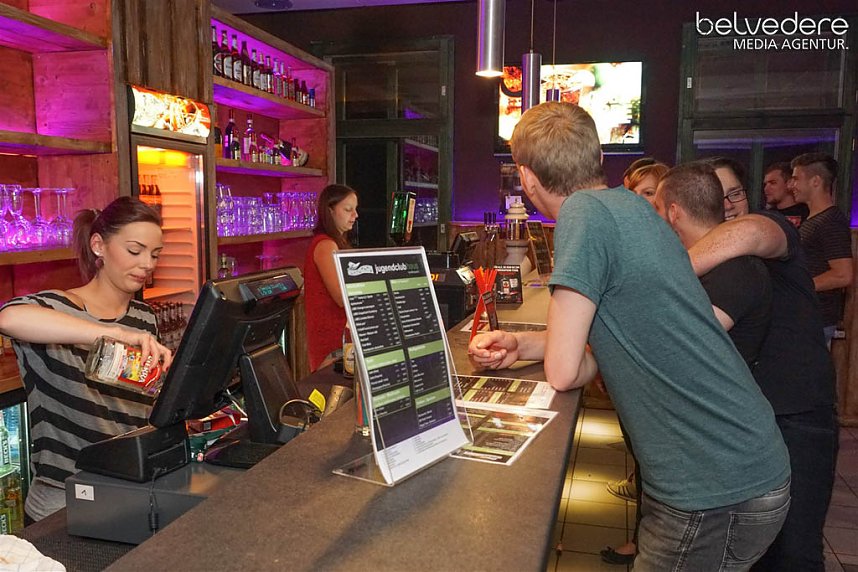 Party im Jugendclubhaus in Nordhausen - der Samstag