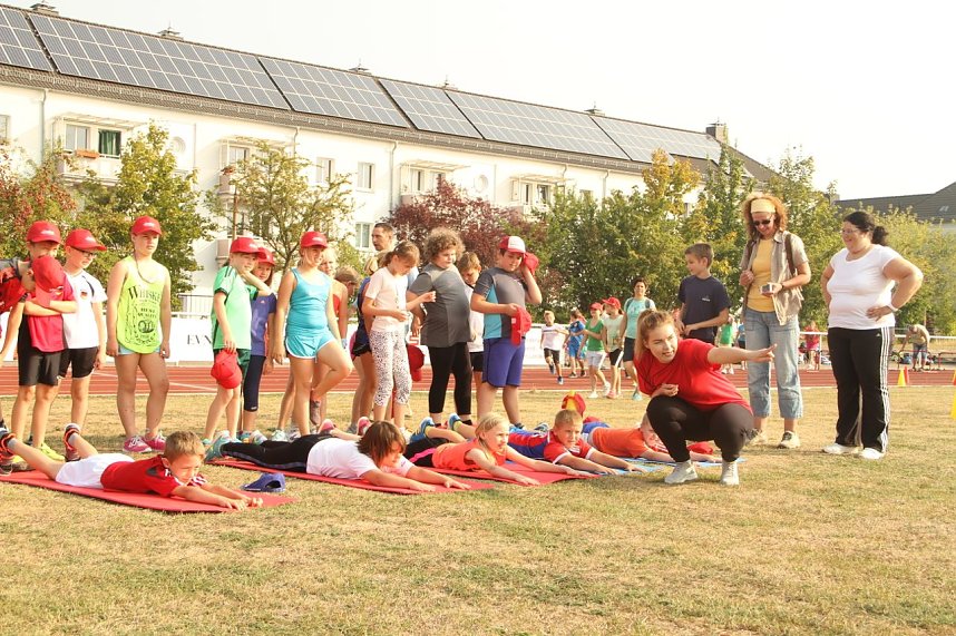Grundschulsporttag auf dem Hohekreuz-Sportplatz