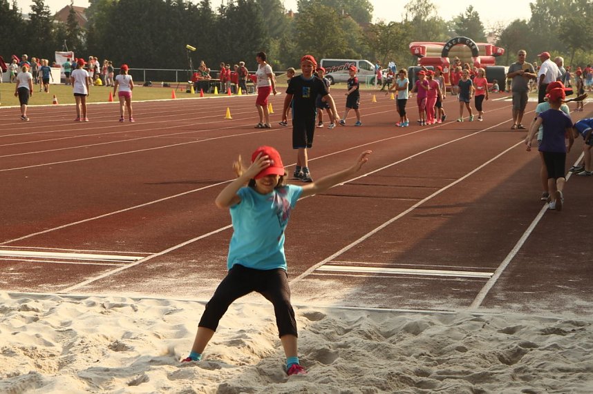 Grundschulsporttag auf dem Hohekreuz-Sportplatz