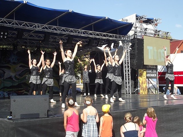 Ballettm&auml;rchen zum Theaterfest - die Eleven des Tanzstudio Radeva zeigten ihr K&ouml;nnen