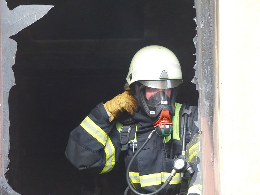 Wohnungsbrand mit vier Verletzten