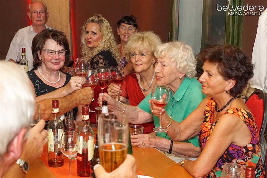 Tanztee im Jugendclubhaus