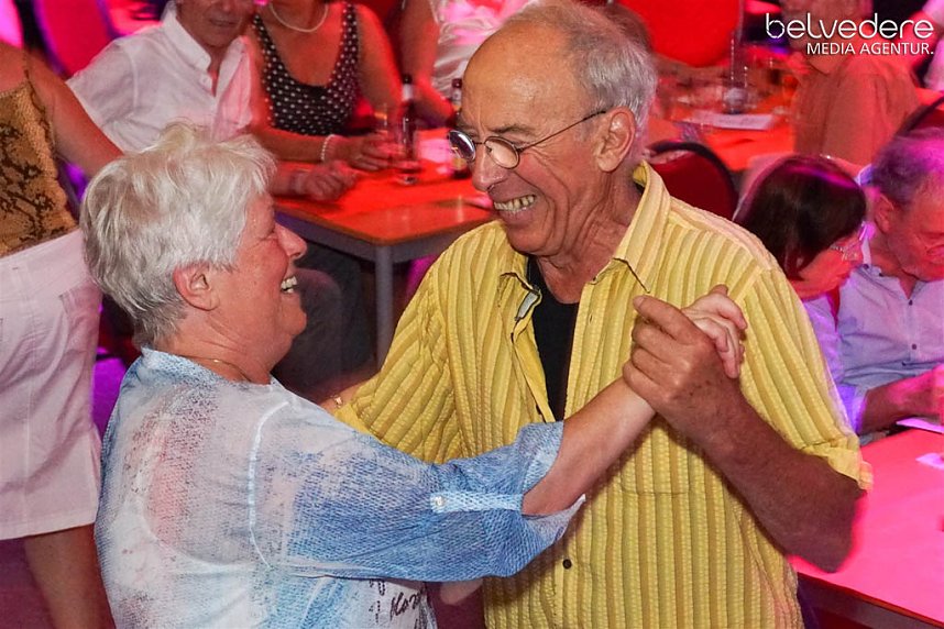 Tanztee im Jugendclubhaus