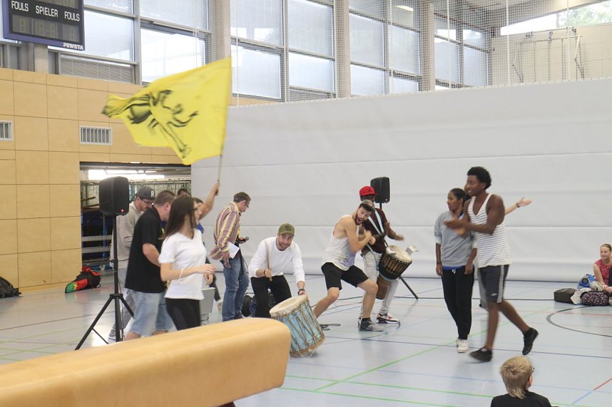 Musik, Bewegung, Kunst - "Instant Acts" an der Regelschule Heringen