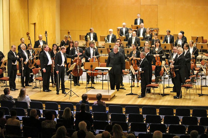 &Uuml;berw&auml;ltigender Einstieg in die Konzertsaison