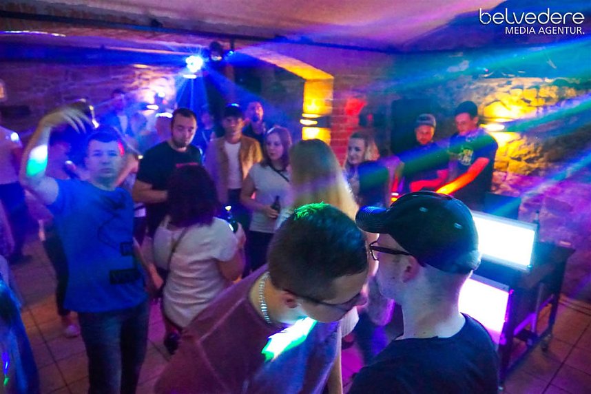 Party im Jugendclubhaus in Nordhausen - der Samstag
