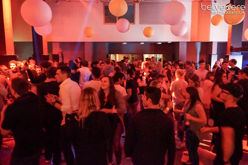 Party im Jugendclubhaus in Nordhausen - der Samstag