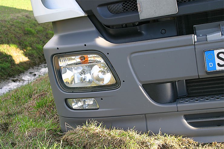 Abgerutschter LKW bei Wipperdorf