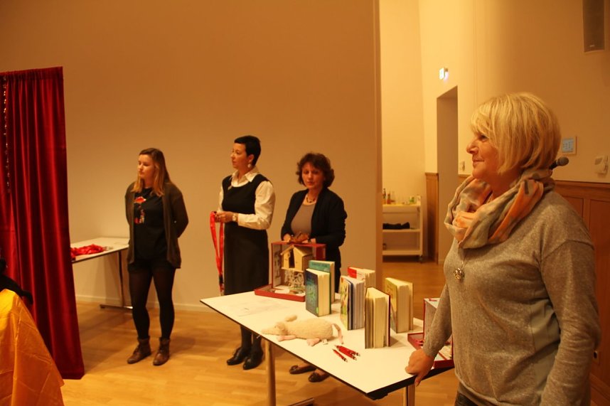 F&uuml;r Lust am Lesen ausgezeichnet - Leseratten in der Bibliothek