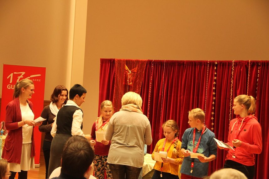 F&uuml;r Lust am Lesen ausgezeichnet - Leseratten in der Bibliothek