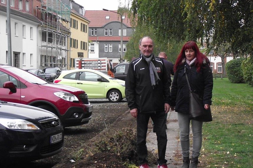  Klaus Gorges und Mercedes Schalke waren mit dem Ergebnis der S&auml;uberungen sehr zufrieden.