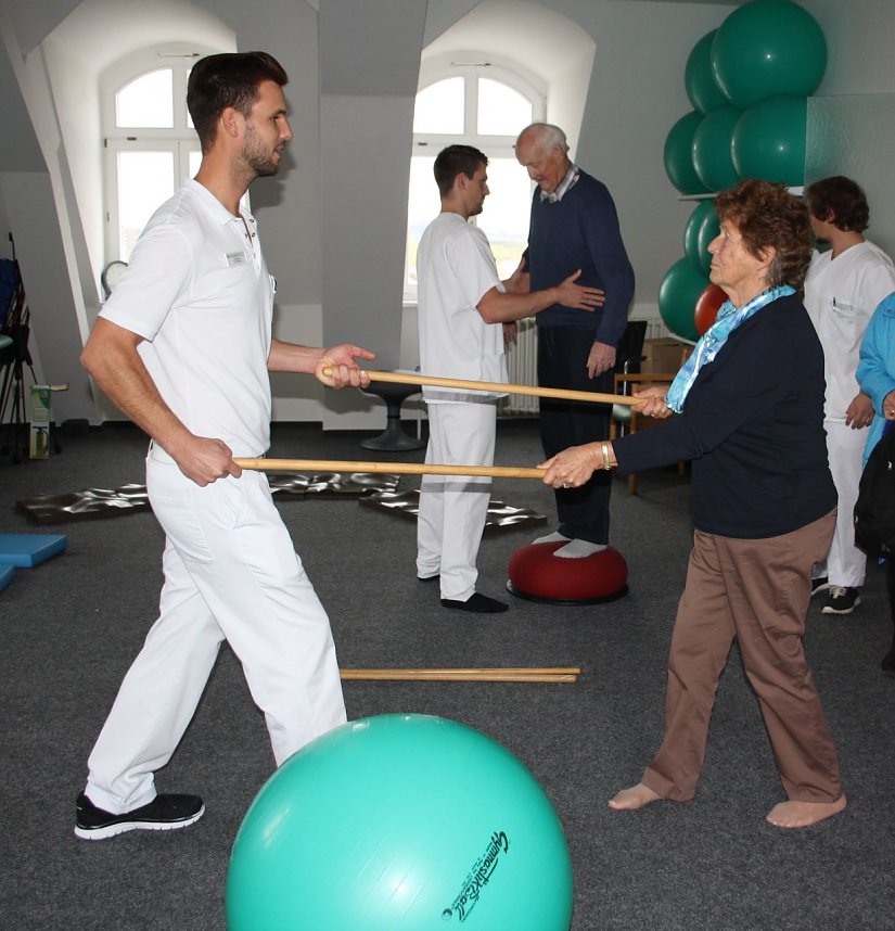 Beim Bewegungsparcours wurde auf Beweglichkeit, Koordination und Gleichgewichtssinn getestet.