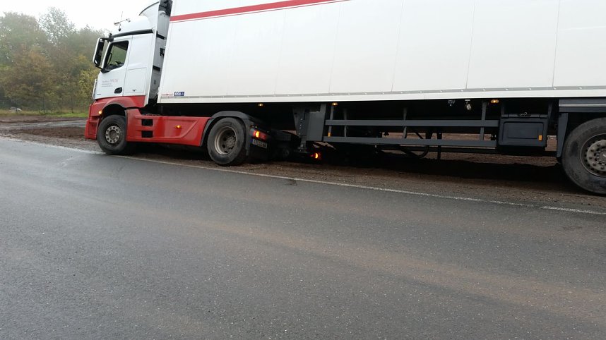 Abgerutscht und eingegraben