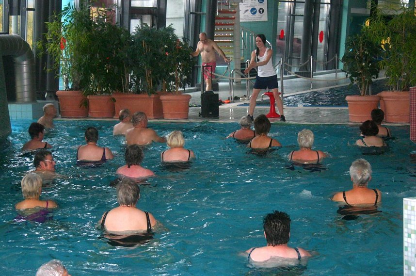 Gro&szlig;er Andrang heute Vormittag beim Seniorenschwimmen