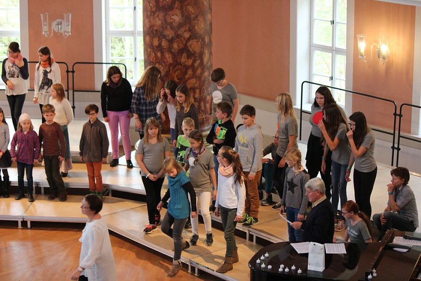 Getanzt und gesungen