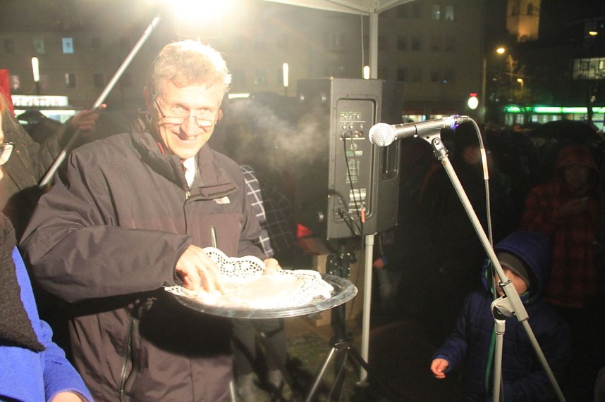 Martini 2016 - Brezeln, Feuerwerk und Schattenspiel