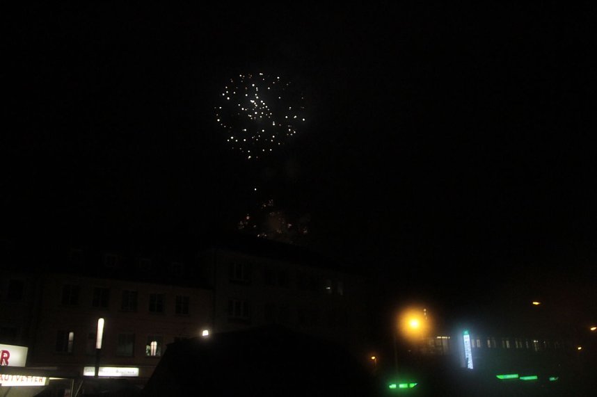 Martini 2016 - Brezeln, Feuerwerk und Schattenspiel