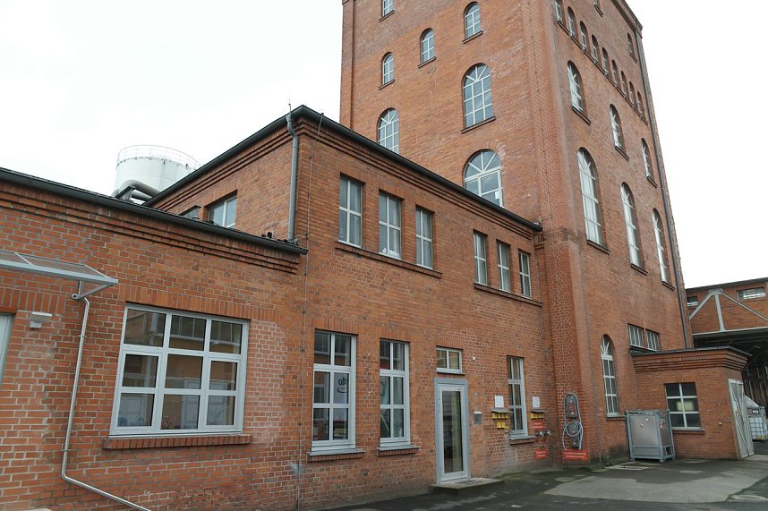 In der ehemaligen Werkstatt wurden die neuen Sozialr&auml;ume untergebracht