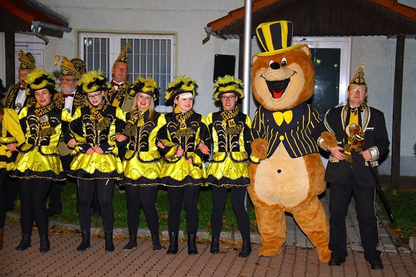 Schl&uuml;ssel&uuml;bergabe in Sollstedt