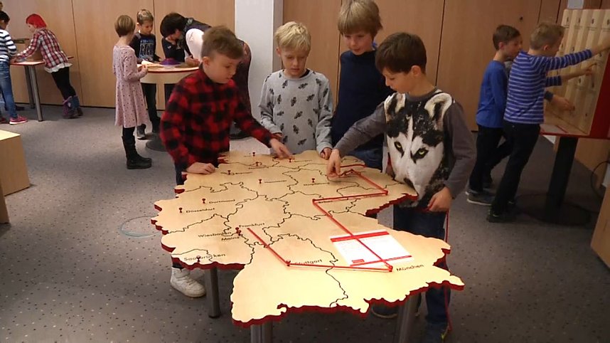 Faszination Mathematik - neue Ausstellung in der Kreissparkasse Nordhausen