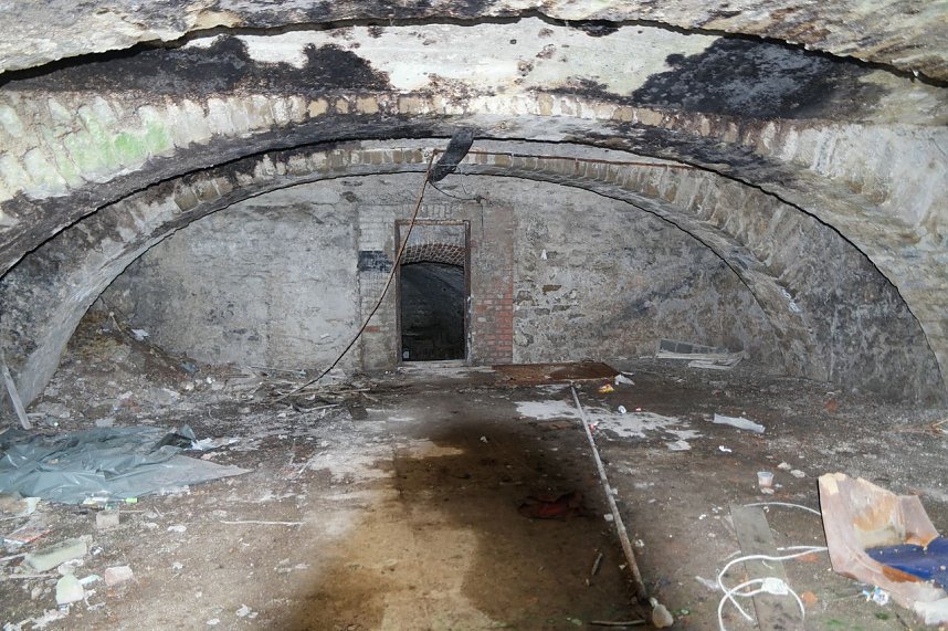 Dieser Keller soll erhalten bleiben. Er diente auch als Luftschutzkeller im Krieg