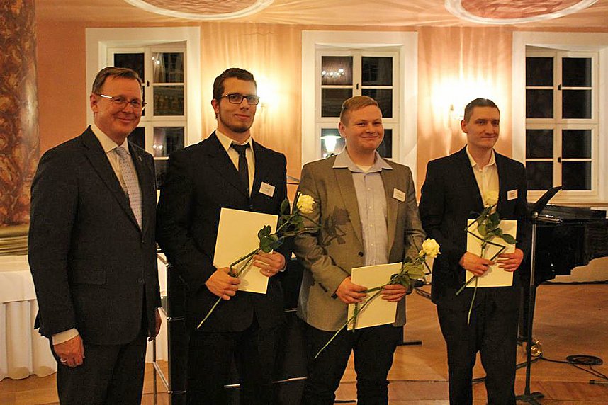 WAGO-Stiftung w&uuml;rdigt hervorragende Pr&uuml;fungsergebnisse