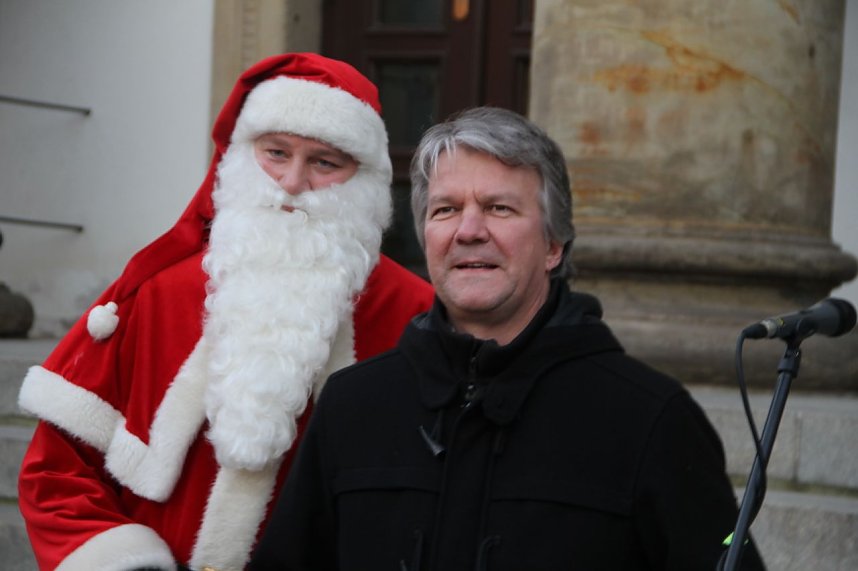 Weihnachtsmarkt am Nordh&auml;user Theater er&ouml;ffnet