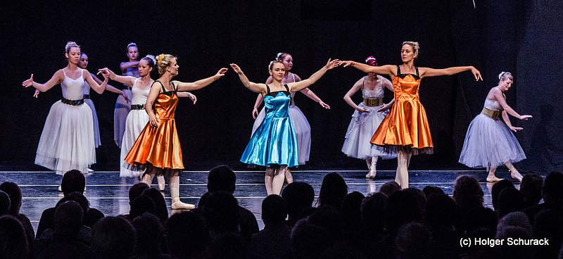 Die Sch&ouml;ne und das Biest ein Ballettm&auml;rchen.