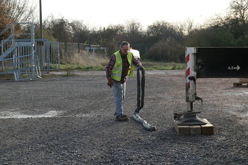 Der Versuch, ein Silo zu demontieren