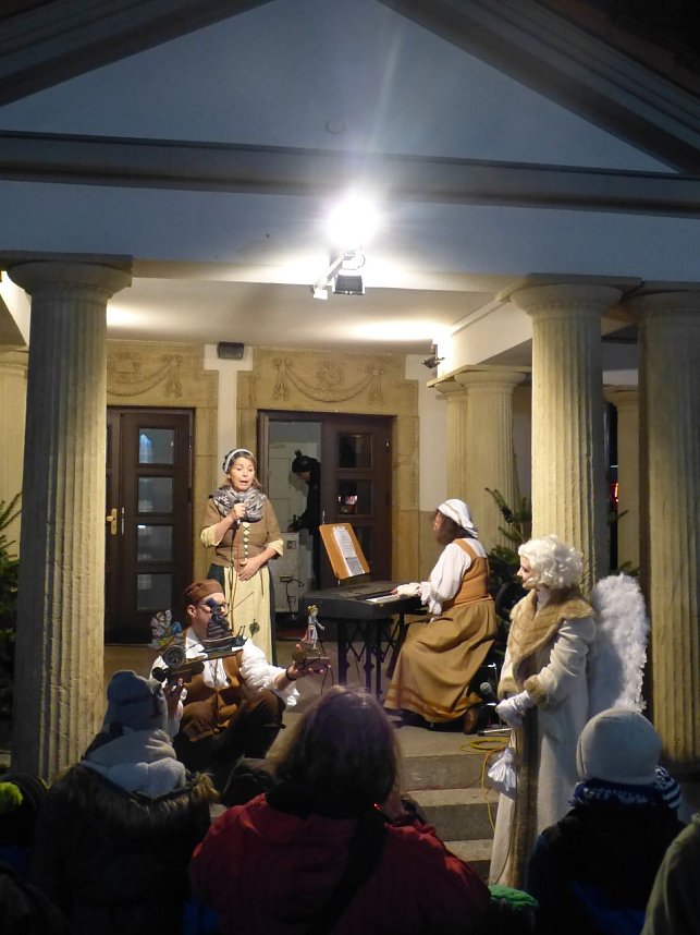 T&uuml;rchen Nummer 15 am Nordh&auml;user Theater