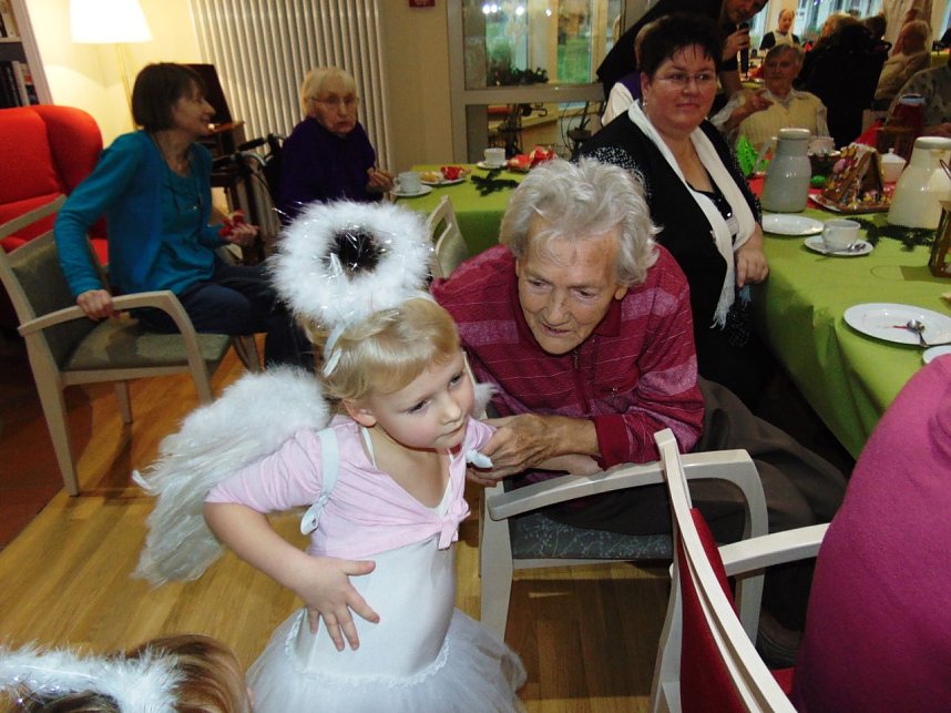 Krippenspiel und Weihnachtsfeier im Ilfelder Sonnenhof